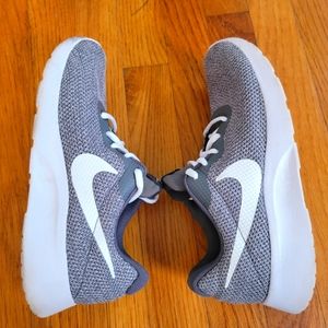 Women's Gray & White Nike Shoes (8)